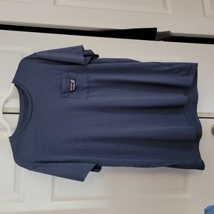 Patagonia Men's XXL Blue Polyester Slim Fit T-Shirt with Pocket/Patagonia Logo.